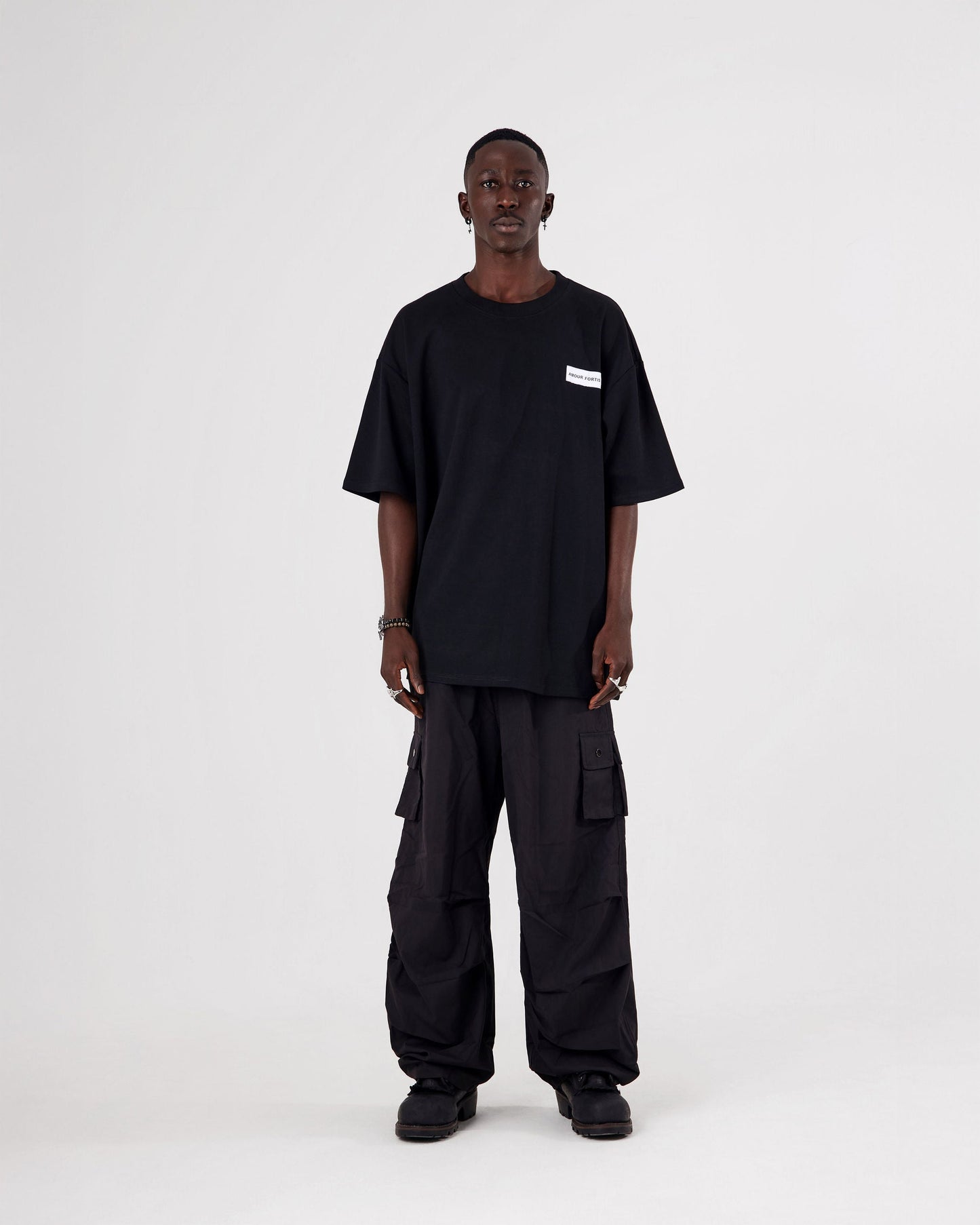 UNISEX OVERSIZED HEAVYWEIGHT T-SHIRT